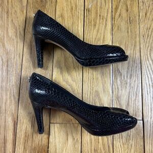 Stuart‎ Weitzman Black Embossed Peep Toe Platform Heels Shoes Women's 9.5